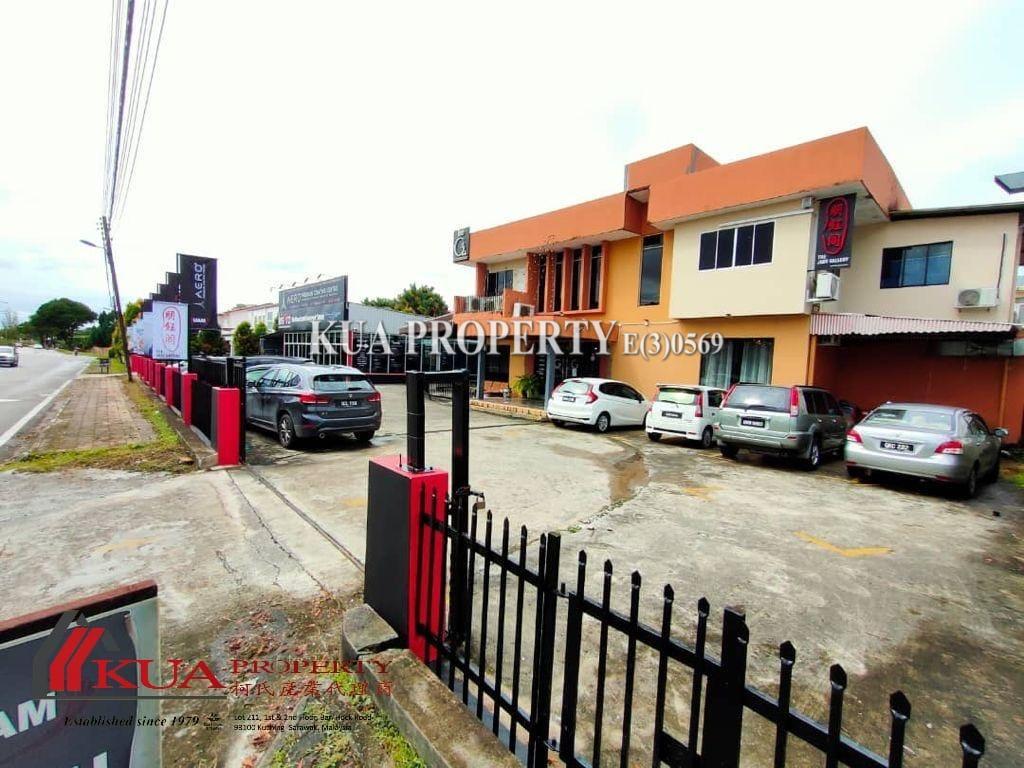 Double storey detached house + detached lot for Sale! at Jalan Laksamana Cheng Ho