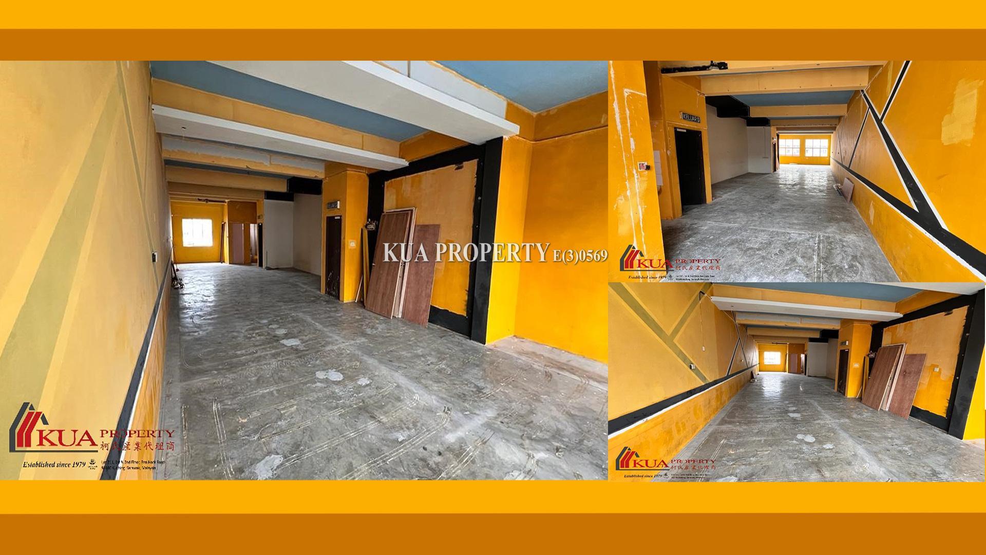 First Floor Shoplot For Rent! Located at 7th Mile, Kota Sentosa
