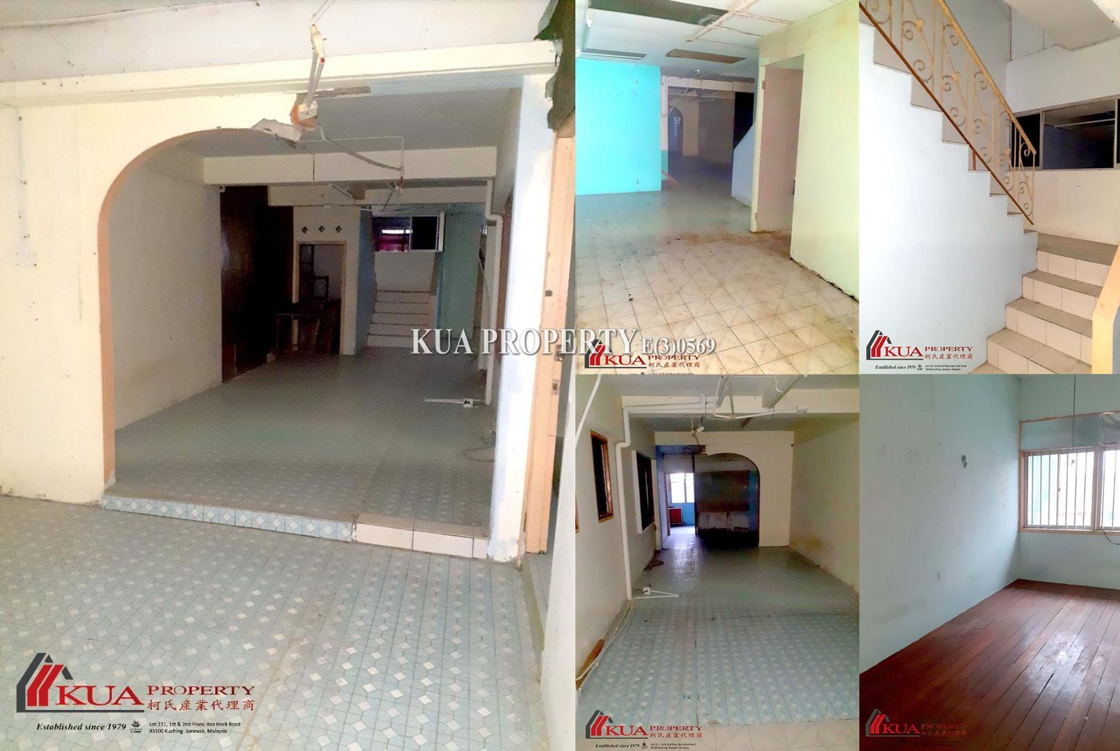 Double Storey Terrace Intermediate House For Sale! Located at Deshon Road, Kuching