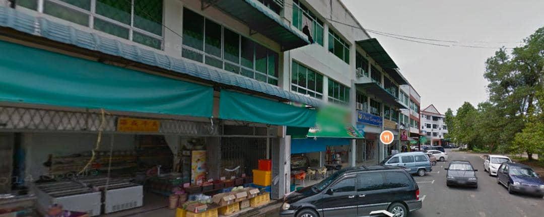 Triple Storey Intermediate Shoplot FOR SALE! 📍Located at Serian Town
