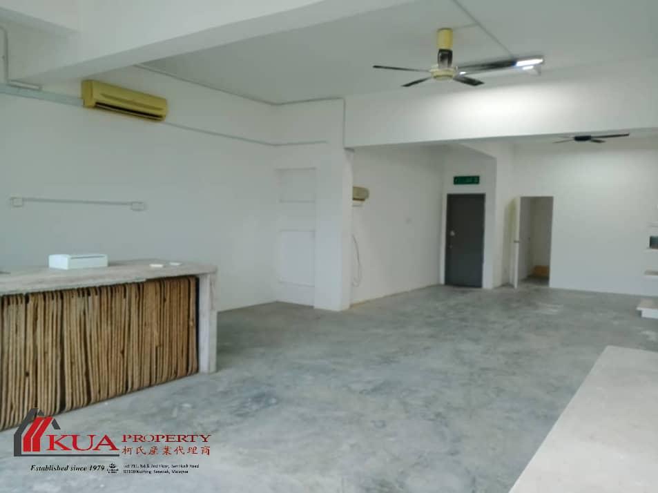 First Floor Intermediate Shoplot FOR RENT! Located at Tabuan Tranquility