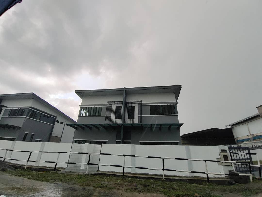 Double Storey Semi-Detached Light Industrial Building (Brand New) 3 Units FOR RENT!