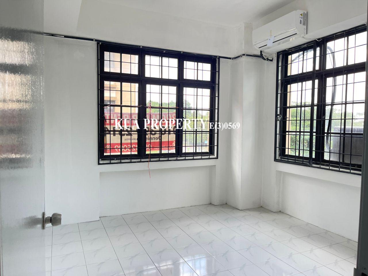 2nd Floor Single Room for Rent! Located at MJC, Batu Kawa