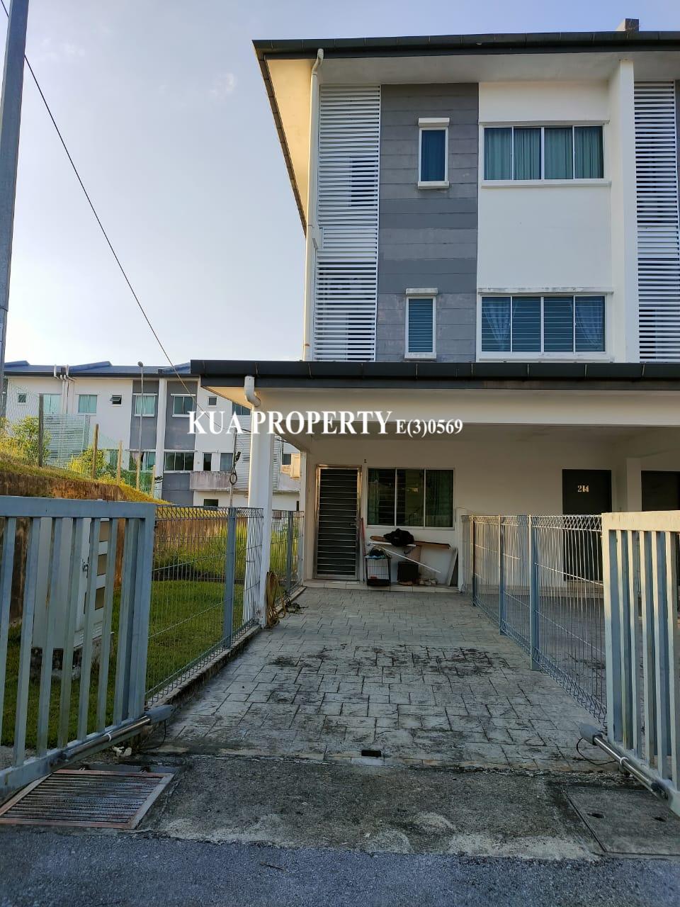 Oxford Park Avenue Townhouse Fot Rent! at 9th Mile / Jalan Datuk Mohammad Musa