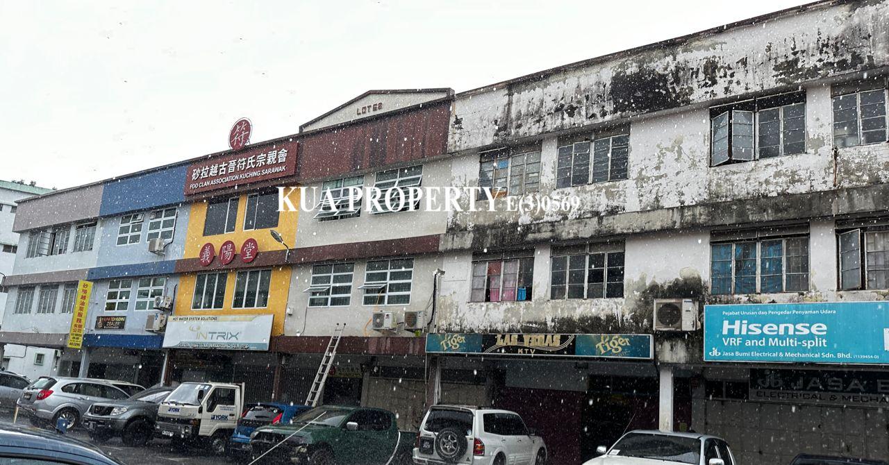Ground floor Shoplot For Rent! at Jalan Pandungan