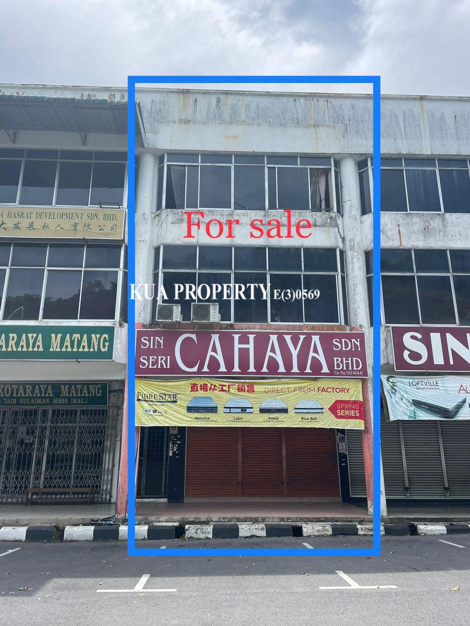 3 storey shoplot For Sale! Located at Matang Jaya